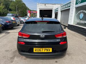 Hyundai i30 1.4 T-GDi Blue Drive Premium Euro 6 (s/s) 5dr