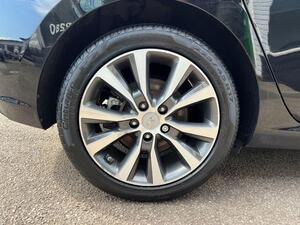 Hyundai i30 1.4 T-GDi Blue Drive Premium Euro 6 (s/s) 5dr