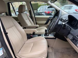 Land Rover Freelander 2 2.2 TD4 XS SUV 5dr Diesel Manual 4WD EURO 5 (s/s) (150 PS)