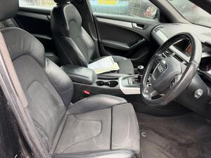 Audi A4 Avant 2.0 TDI Executive S LINE Estate 5dr Diesel Manual EURO 4 (143 PS)