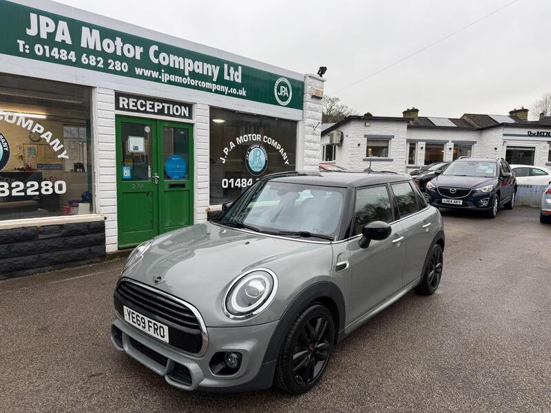 MINI Hatch 1.5 Cooper Sport Hatchback 5dr Petrol Manual EURO 6 (s/s) (136 PS)