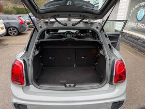 MINI Hatch 1.5 Cooper Sport Hatchback 5dr Petrol Manual EURO 6 (s/s) (136 PS)