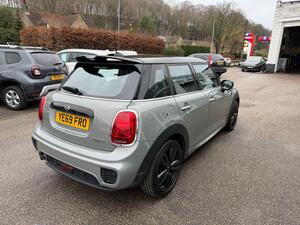 MINI Hatch 1.5 Cooper Sport Hatchback 5dr Petrol Manual EURO 6 (s/s) (136 PS)