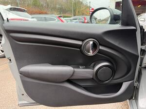 MINI Hatch 1.5 Cooper Sport Hatchback 5dr Petrol Manual EURO 6 (s/s) (136 PS)