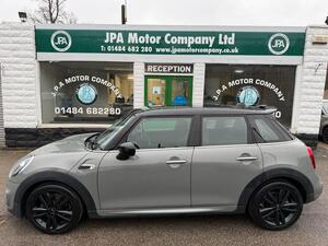 MINI Hatch 1.5 Cooper Sport Hatchback 5dr Petrol Manual EURO 6 (s/s) (136 PS)