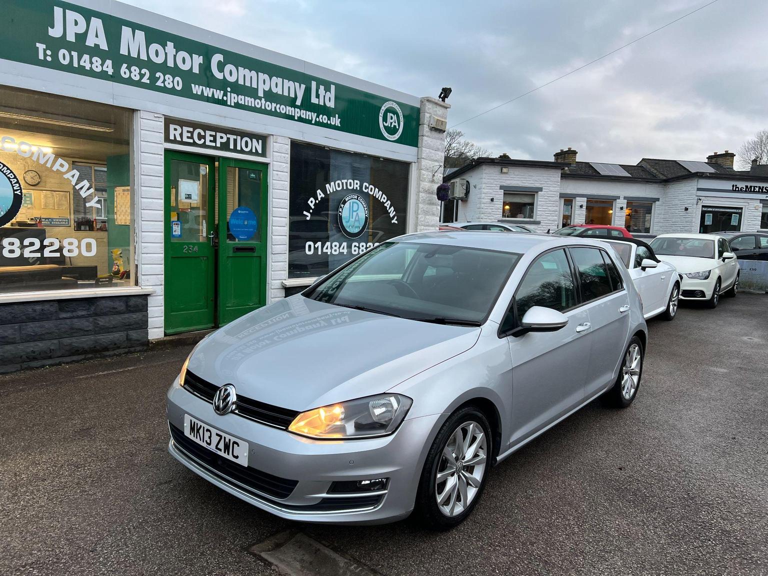 Volkswagen Golf 2.0 TDI BlueMotion Tech GT Euro 5 (s/s) 5dr