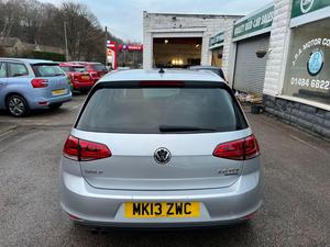 Volkswagen Golf 2.0 TDI BlueMotion Tech GT Euro 5 (s/s) 5dr