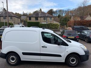 Peugeot Partner 1.6 BlueHDi 651 SE Panel VAN 5dr Diesel Manual L1 (112 g/km, 73.97 BHP)