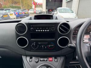 Peugeot Partner 1.6 BlueHDi 651 SE Panel VAN 5dr Diesel Manual L1 (112 g/km, 73.97 BHP)