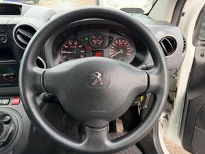 Peugeot Partner 1.6 BlueHDi 651 SE Panel VAN 5dr Diesel Manual L1 (112 g/km, 73.97 BHP)