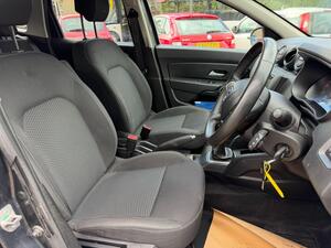 Dacia Duster 1.5 BLUE DCI Comfort SUV 5dr Diesel Manual EURO 6 (s/s) (115 PS)