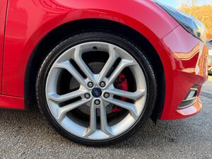 Ford Focus 2.0T EcoBoost ST-2 Hatchback 5dr Petrol Manual EURO 6 (s/s) (250 PS)