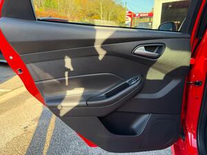 Ford Focus 2.0T EcoBoost ST-2 Hatchback 5dr Petrol Manual EURO 6 (s/s) (250 PS)