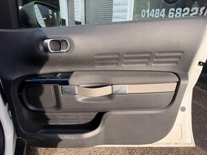 Citroen C4 Cactus 1.6 BlueHDi FEEL Hatchback 5dr Diesel Manual EURO 6 (s/s) (100 PS)