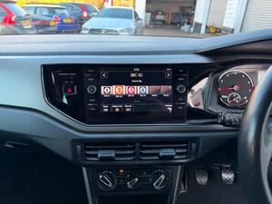 Volkswagen Polo 1.0 TSI GPF SE Hatchback 5dr Petrol Manual EURO 6 (s/s) (95 PS)