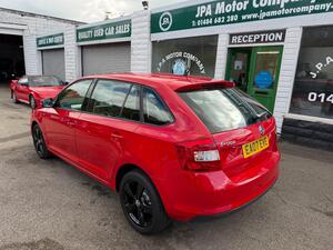 Skoda Rapid Spaceback 1.2 TSI SE TECH Hatchback 5dr Petrol DSG EURO 6 (s/s) (90 PS)