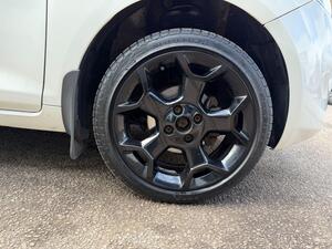 Ford Ka 1.2 Zetec White Edition Hatchback 3dr Petrol Manual EURO 6 (s/s) (69 PS)