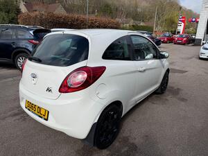 Ford Ka 1.2 Zetec White Edition Hatchback 3dr Petrol Manual EURO 6 (s/s) (69 PS)