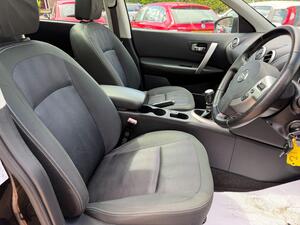 Nissan Qashqai 1.5 DCI n-tec SUV 5dr Diesel Manual 2WD EURO 5 (110 PS)
