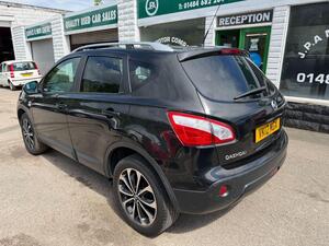 Nissan Qashqai 1.5 DCI n-tec SUV 5dr Diesel Manual 2WD EURO 5 (110 PS)