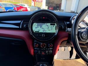 MINI Hatch 1.5 Cooper Hatchback 3dr Petrol Manual EURO 6 (s/s) (136 PS)