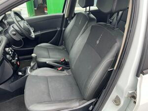 Renault Clio 1.2 Dynamique TomTom Euro 5 5dr