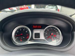 Renault Clio 1.2 Dynamique TomTom Euro 5 5dr