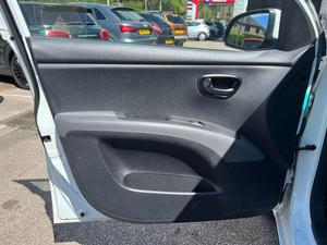 Hyundai i10 1.2 Active Auto Euro 5 5dr