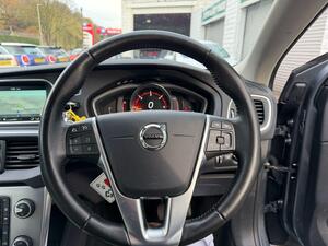 Volvo V40 2.0 D2 Inscription Hatchback 5dr Diesel Manual EURO 6 (s/s) (120 PS)