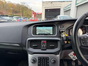 Volvo V40 2.0 D2 Inscription Hatchback 5dr Diesel Manual EURO 6 (s/s) (120 PS)