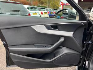 Audi A4 Avant 2.0 TDI S LINE Estate 5dr Diesel Manual EURO 6 (s/s) (150 PS)