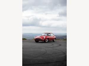 Jaguar E-Type 4.2 2+2 FHC