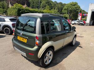 Fiat Panda 1.3 MultiJet 16V 4X4 Cross Hatchback 5dr Diesel Manual (136 g/km, 70 BHP)