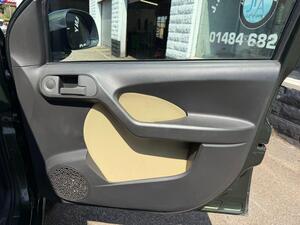 Fiat Panda 1.3 MultiJet 16V 4X4 Cross Hatchback 5dr Diesel Manual (136 g/km, 70 BHP)