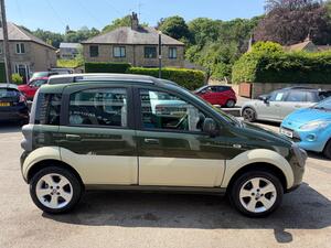 Fiat Panda 1.3 MultiJet 16V 4X4 Cross Hatchback 5dr Diesel Manual (136 g/km, 70 BHP)