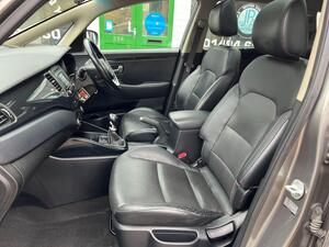 Kia Carens 1.7 CRDI EcoDynamics 3 MPV 5dr Diesel Manual EURO 5 (s/s) (134 BHP)