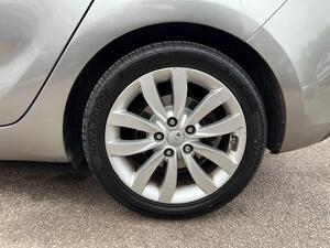 Kia Carens 1.7 CRDI EcoDynamics 3 MPV 5dr Diesel Manual EURO 5 (s/s) (134 BHP)