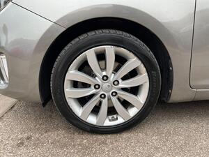 Kia Carens 1.7 CRDI EcoDynamics 3 MPV 5dr Diesel Manual EURO 5 (s/s) (134 BHP)