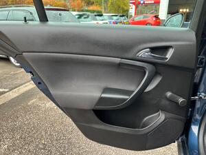 Vauxhall Insignia 2.0 CDTI ecoFLEX Design Hatchback 5dr Diesel Manual EURO 5 (s/s) (120 PS)