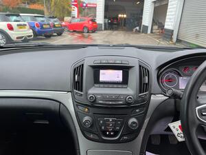 Vauxhall Insignia 2.0 CDTI ecoFLEX Design Hatchback 5dr Diesel Manual EURO 5 (s/s) (120 PS)