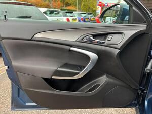 Vauxhall Insignia 2.0 CDTI ecoFLEX Design Hatchback 5dr Diesel Manual EURO 5 (s/s) (120 PS)