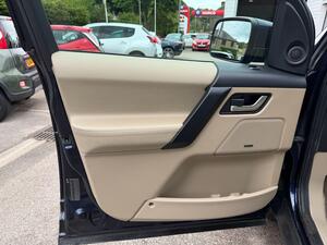 Land Rover Freelander 2 2.2 TD4 HSE SUV 5dr Diesel CommandShift 4WD EURO 5 (150 PS)