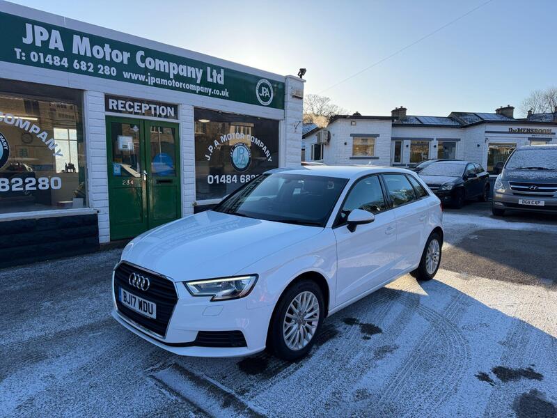 Audi A3 1.6 TDI SE Technik Sportback 5dr Diesel Manual EURO 6 (s/s) (116 PS)