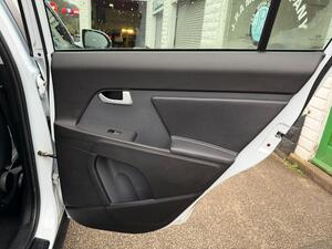 Kia Sportage 2.0 CRDI KX-2 SUV 5dr Diesel AUTO AWD EURO 5 (134 BHP)