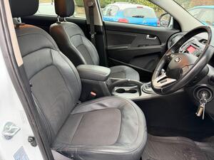 Kia Sportage 2.0 CRDI KX-2 SUV 5dr Diesel AUTO AWD EURO 5 (134 BHP)