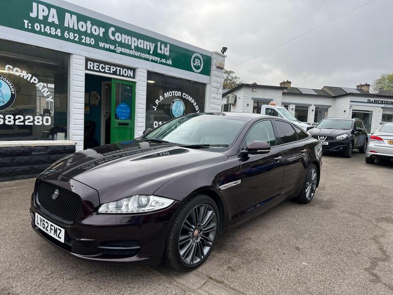 Jaguar XJ 3.0d V6 Portfolio Saloon 4dr Diesel Auto Euro 5 (s/s) (275 ps)