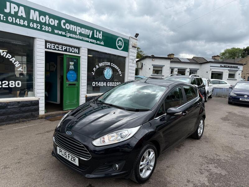 Ford Fiesta 1.5 TDCI Zetec Hatchback 5dr Diesel Manual EURO 5 (75 PS)