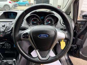 Ford Fiesta 1.5 TDCI Zetec Hatchback 5dr Diesel Manual EURO 5 (75 PS)