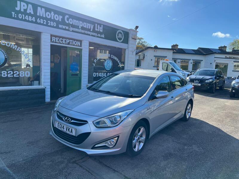 Hyundai i40 1.7 CRDi Blue Drive Active Saloon 4dr Diesel Manual Euro 5 (s/s) (115 ps)
