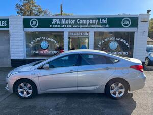 Hyundai i40 1.7 CRDi Blue Drive Active Saloon 4dr Diesel Manual Euro 5 (s/s) (115 ps)
